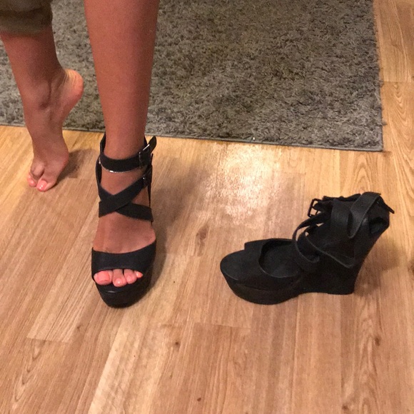 Black strappy wedges - Picture 4 of 6